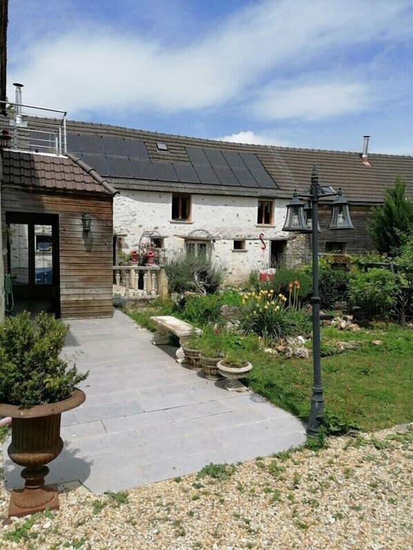 Terrace/patio - Hôtellerie des Jardiniers Gourmands (Morsains)