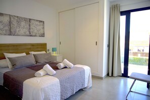 3 chambres, fer et planche à repasser, lit parapluie, Wi-Fi gratuit