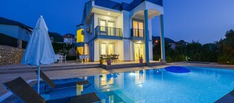 4 bedroom luxury villa papaya for rent in ovacık oludeniz