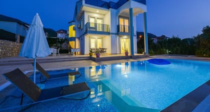 4 bedroom luxury villa papaya for rent in ovacık oludeniz