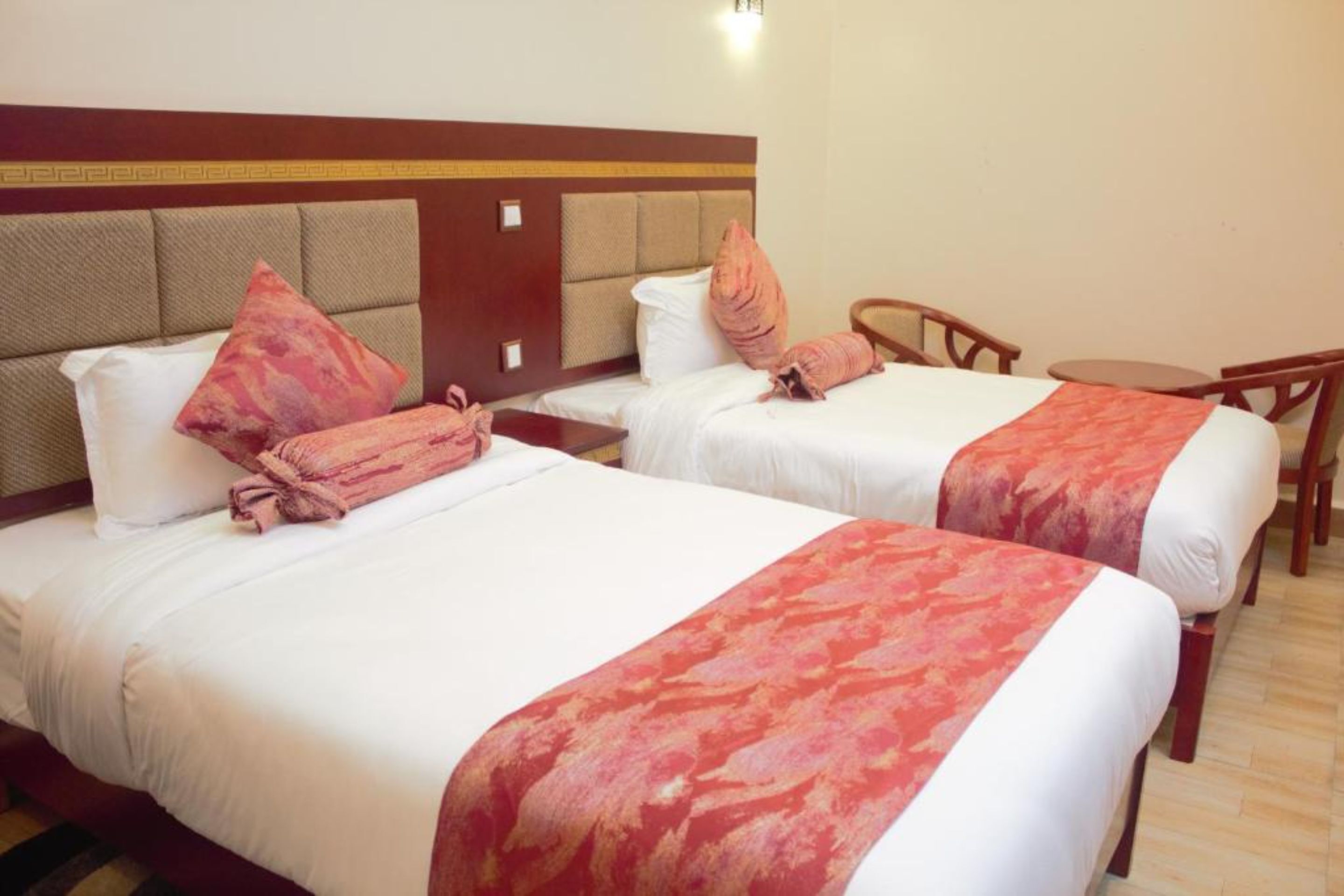 雙床房 | 書桌、隔音、床單