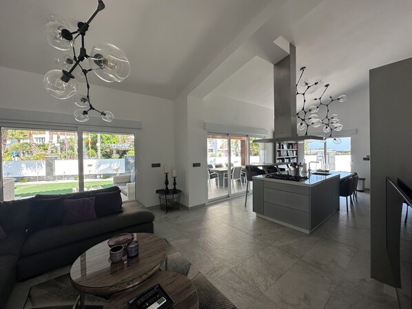 Smart TV, books, printers - An Exclusive Seafront Villa  (VC)