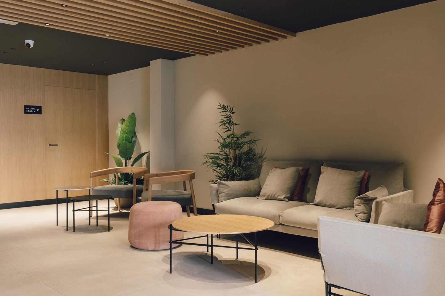 34-inch flat-screen TV with digital channels