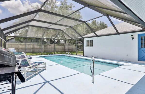 Outdoor pool, a heated pool