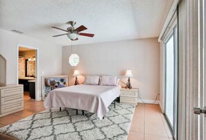 4 bedrooms, desk, iron/ironing board, travel cot