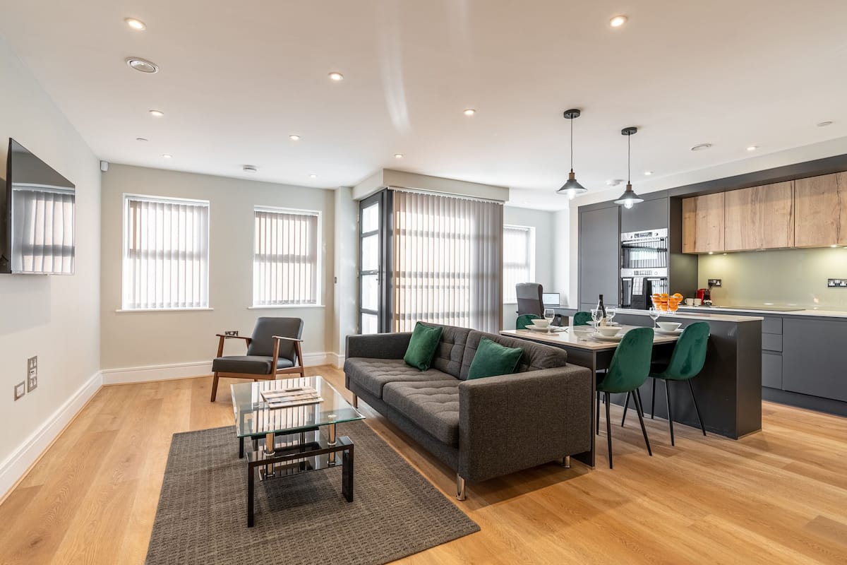 Deluxe Apartment, 2 Bedrooms | Living area