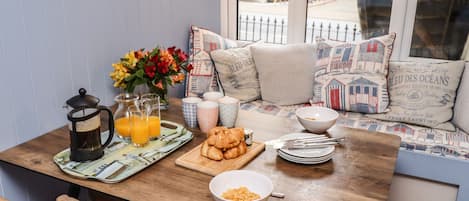 Cottage | Interior