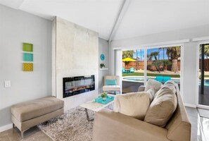 Smart-TV, Kamin