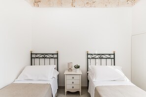 4 Schlafzimmer, Bügeleisen/Bügelbrett, kostenloses WLAN, Bettwäsche