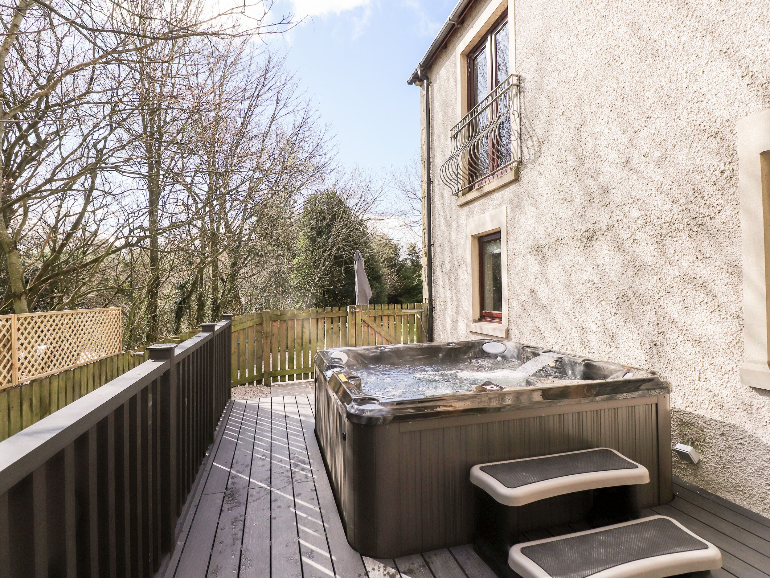 Cottage | Property grounds