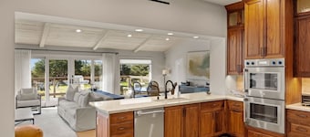 Casa Del Sol: New Three Bed 3 Bath overlooking MPCC Fairway