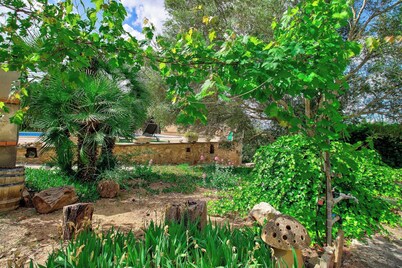 Can Garbeta by Rentallorca