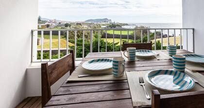 Quinta do Mar - Watch The Sun Rise Over The Ocean