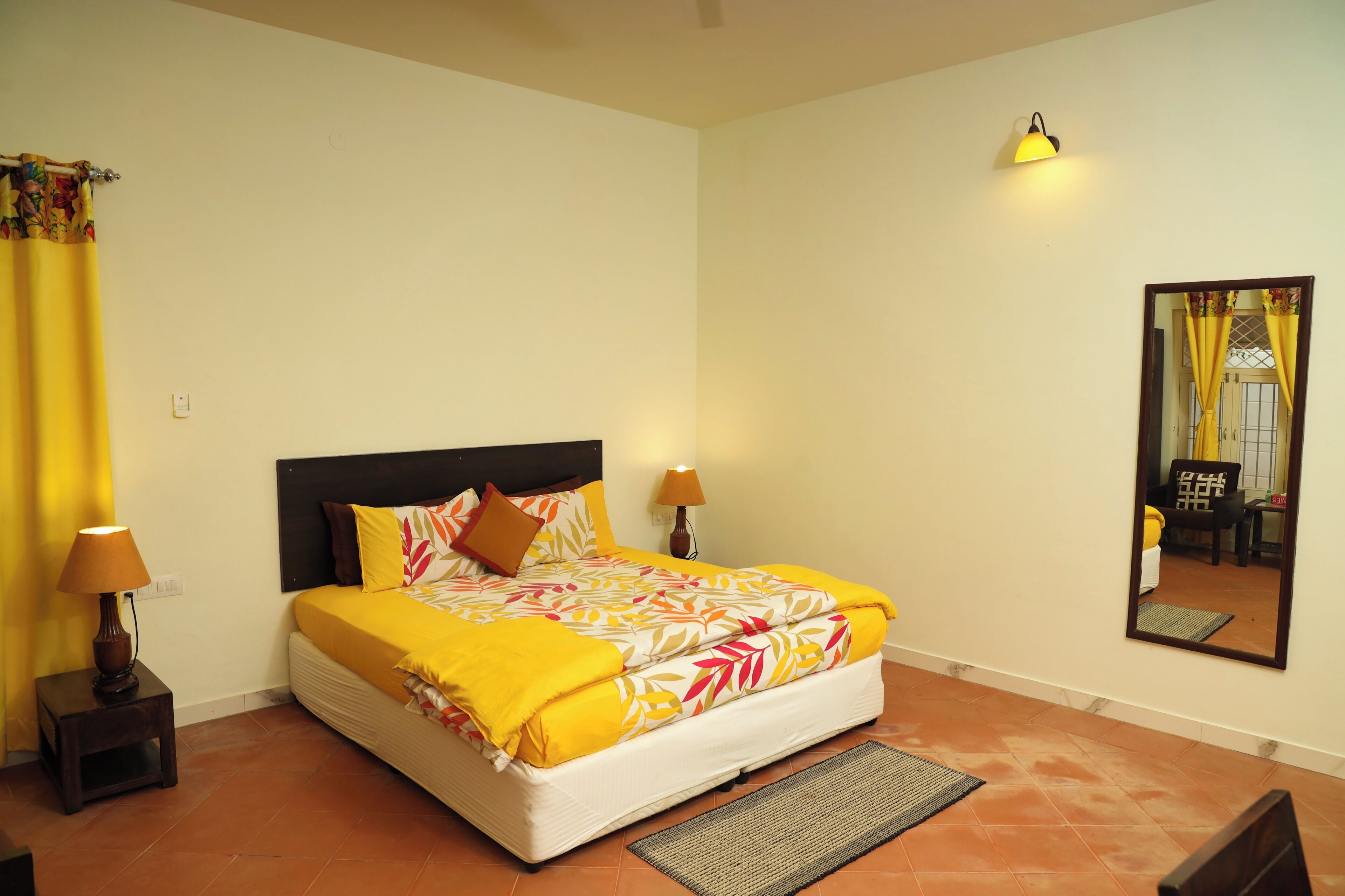 Premium Room, Bathtub | Premium bedding, desk, free WiFi, bed sheets