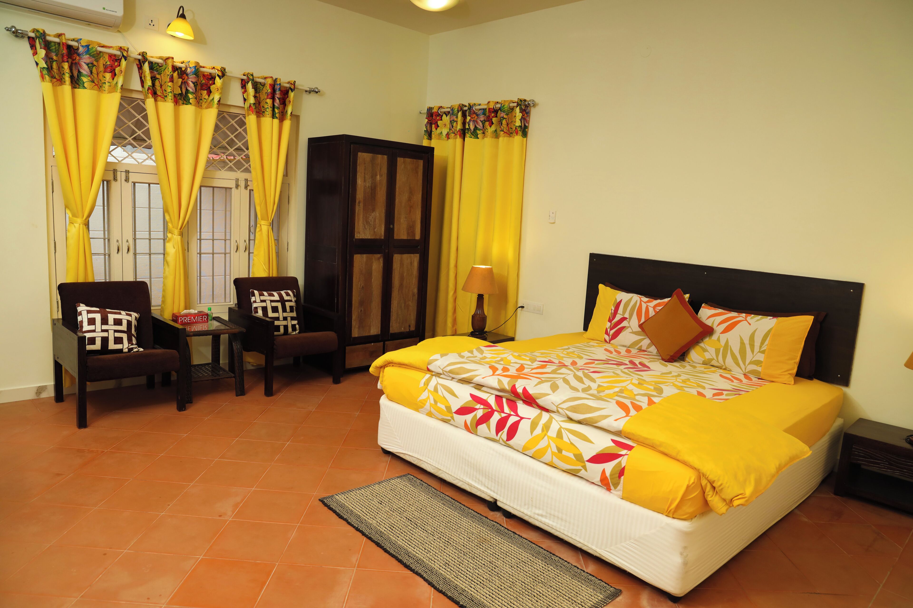 Premium bedding, desk, free WiFi, bed sheets