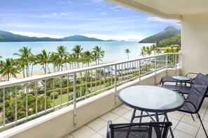 Outdoor dining - Whitsunday Apartment West 402 (Hamilton Island)