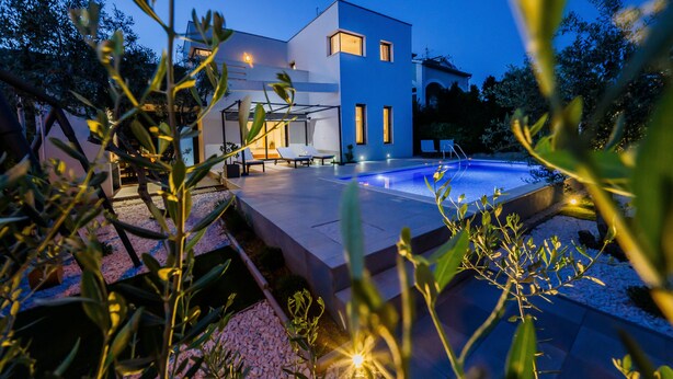 Unclassified image, 1 of 41, button - Villa Marina (Central Dalmatia - Trogir) (Trogir)