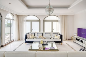 Living area - Dream Inn Dubai - Sumptuous Palm Villa (Dubai)