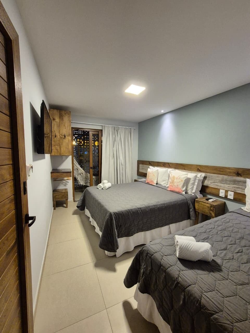 Triple Room | Free WiFi, bed sheets