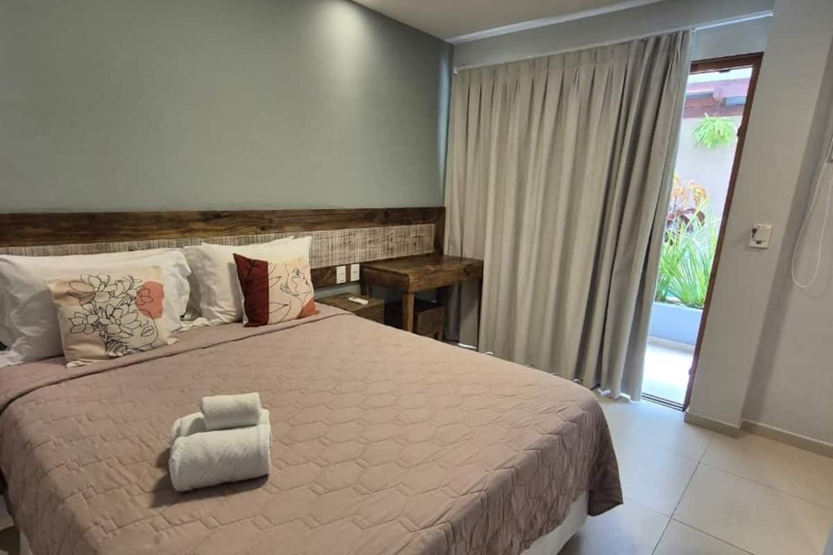 標準雙人房 | 免費無線上網、床單