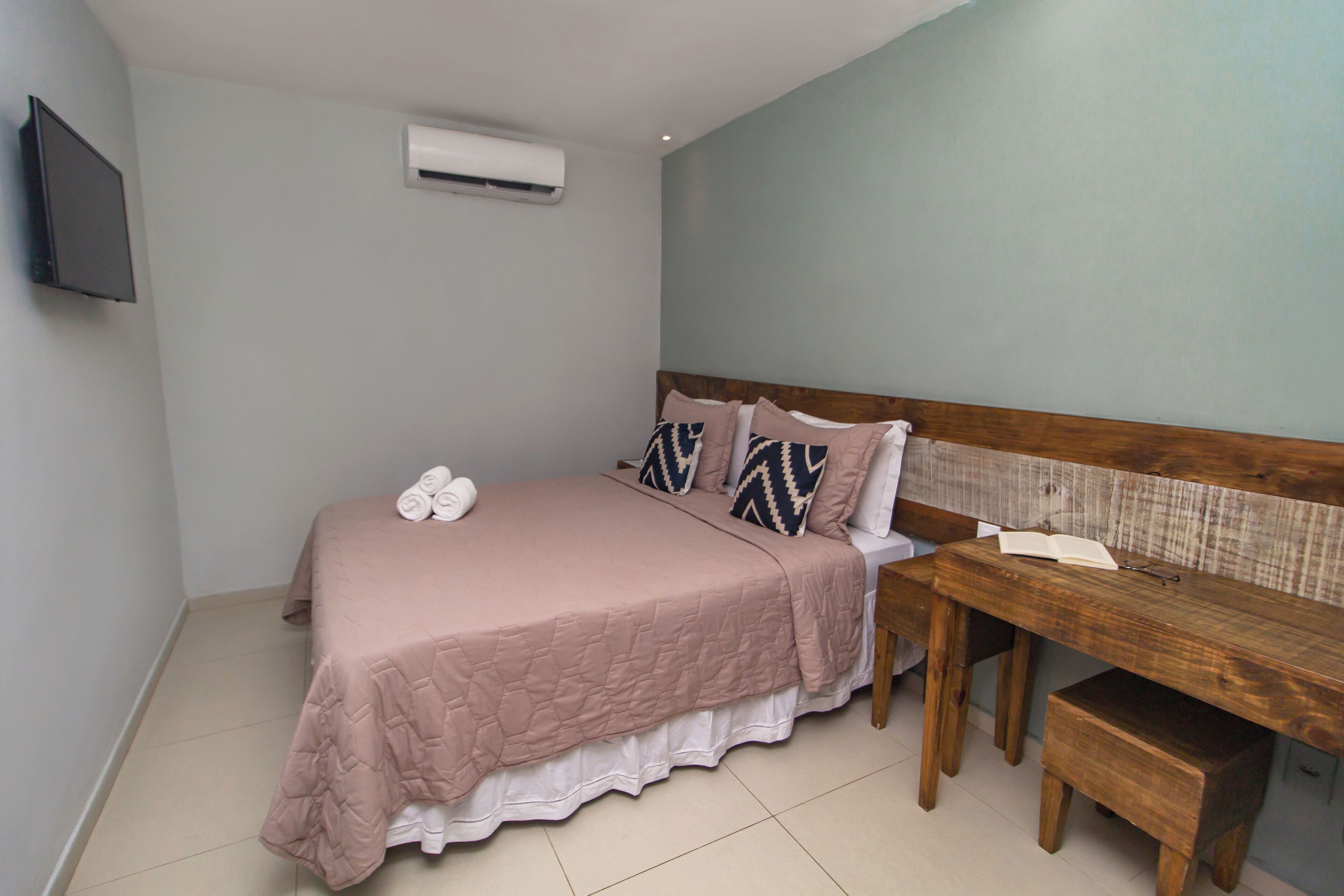 Chambre Standard double | Accès au Wi-Fi (inclus), literie fournie