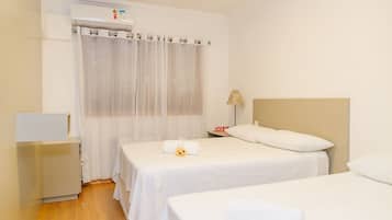 Apartamento básico | Ferros/tábuas de passar roupa, Wi-Fi de cortesia, roupa de cama