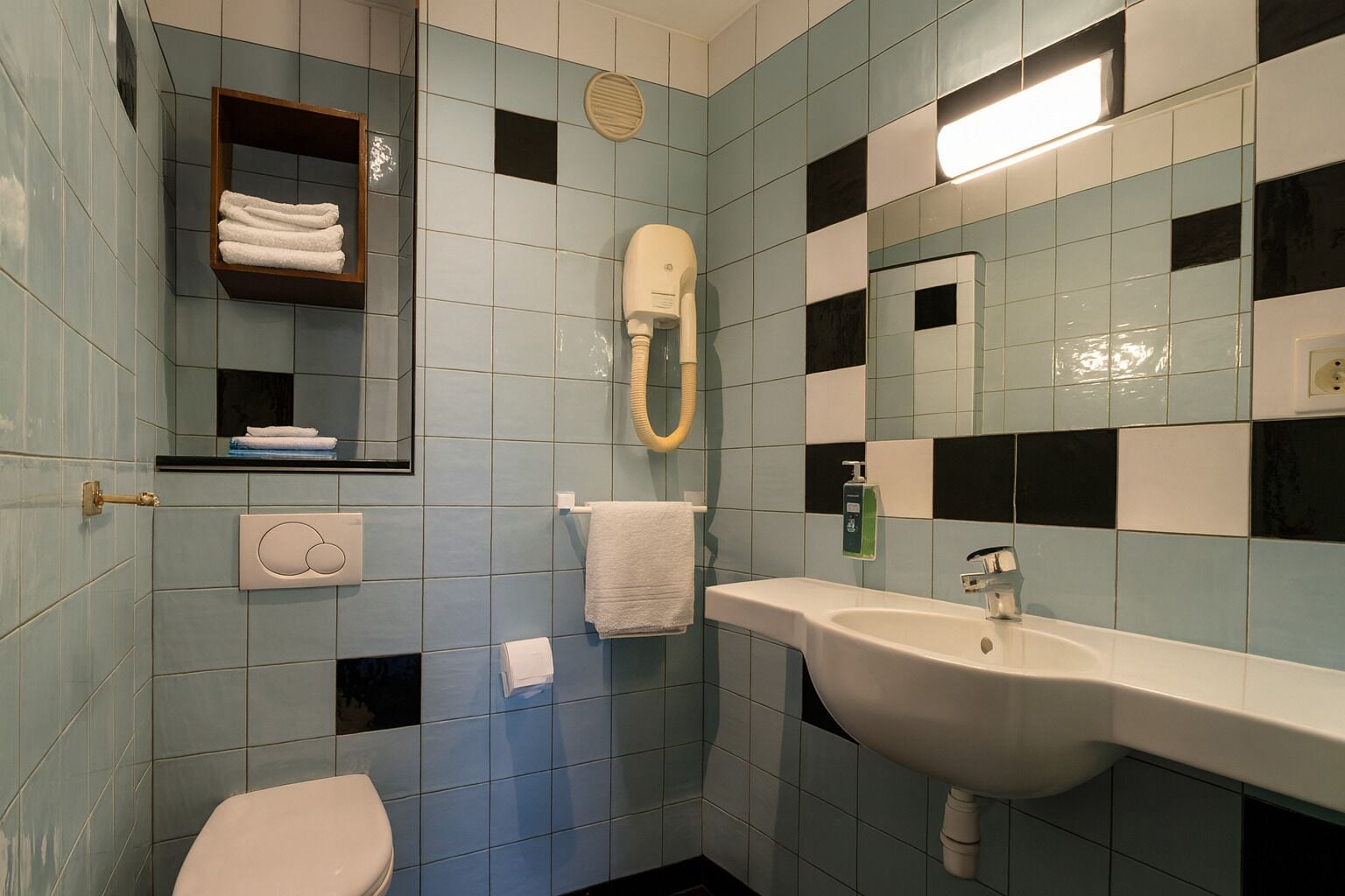 Photo - Walled off Hotel Paris