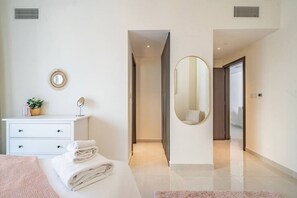 1 bedroom, desk, iron/ironing board, WiFi