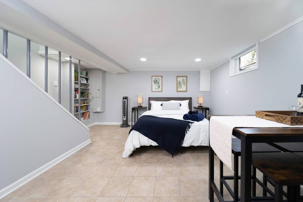 1 habitación, tabla de planchar con plancha, wifi y ropa de cama 