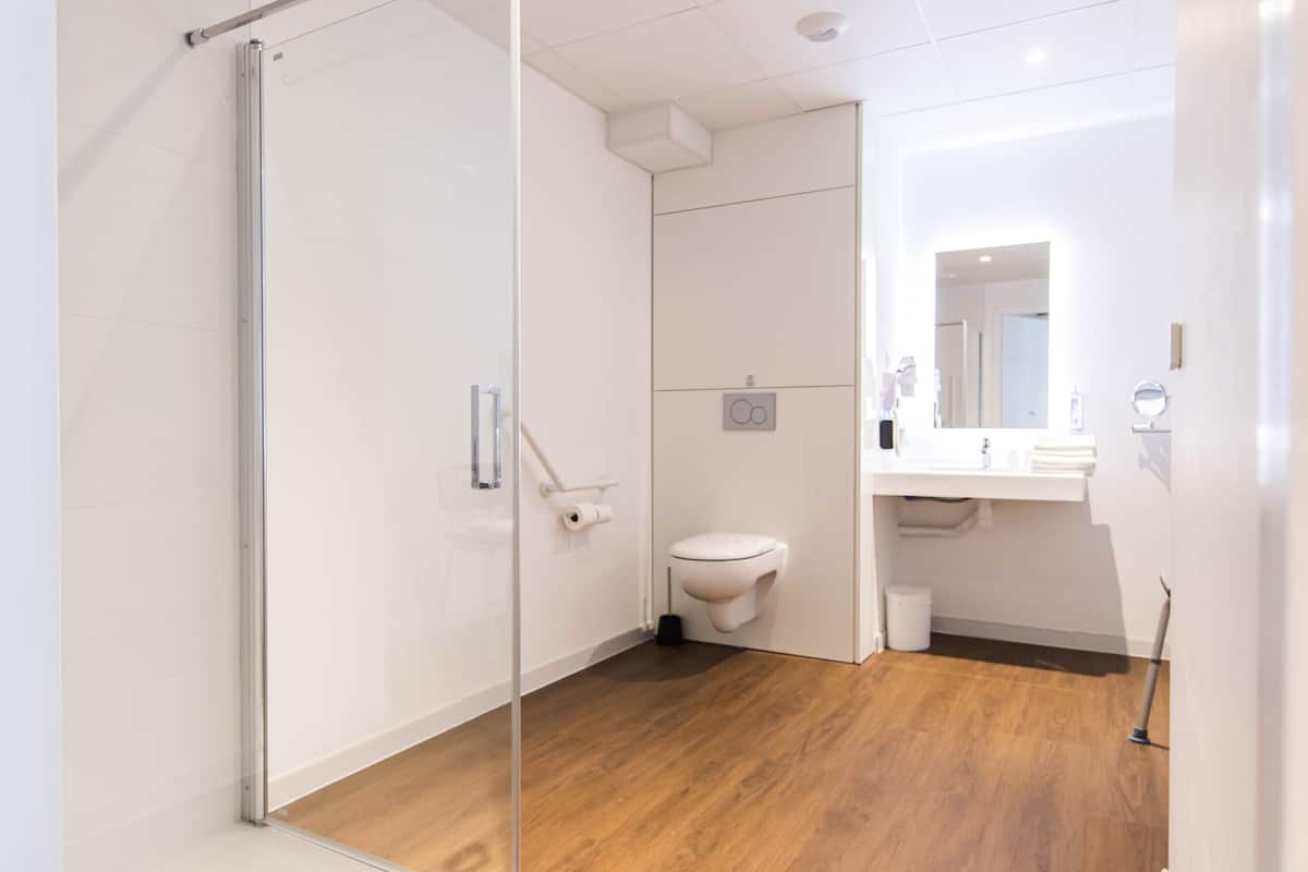 superior suite | bathroom | hair dryer, towels, soap, shampoo