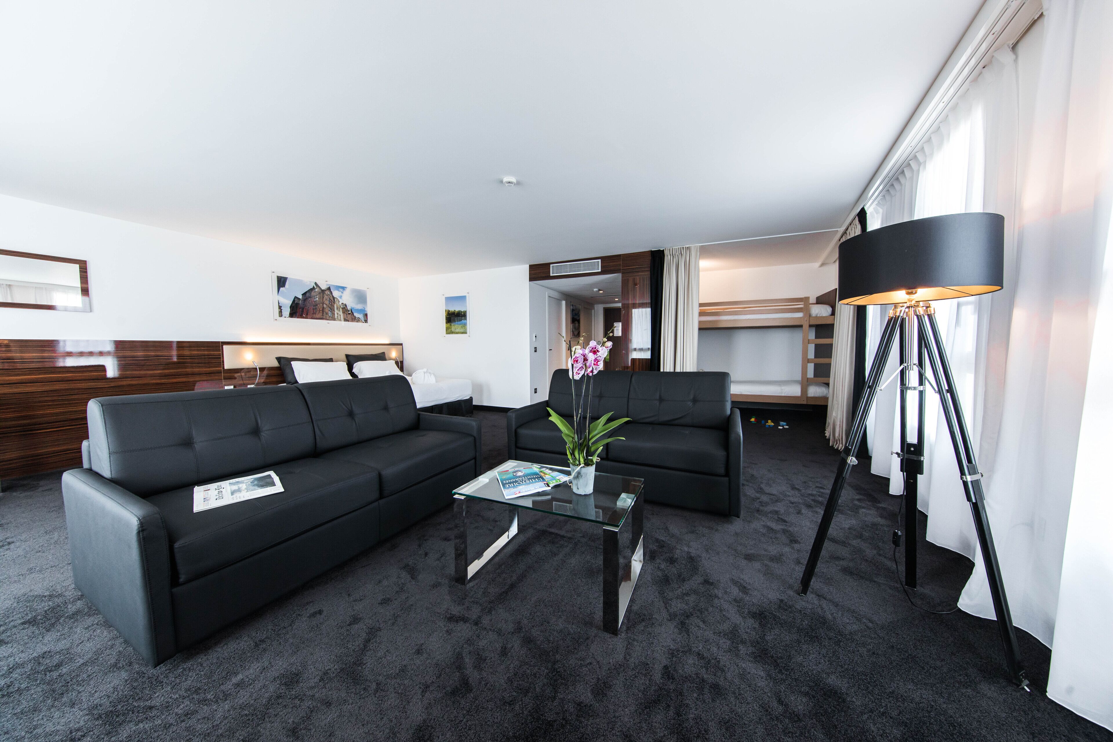 suite (privilege) | 1 bedroom, minibar, in-room safe, desk
