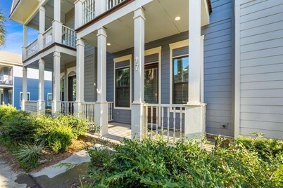 Covington Place, Monthly, Near Downtown & Beaches!