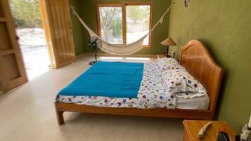 3 多间卧室、免费 WiFi、床单