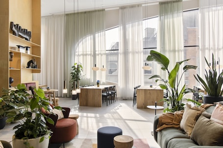 Sala de estar en el lobby