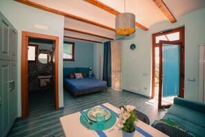 1 bedroom, free WiFi, bed sheets