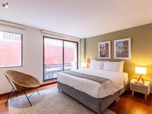 1 habitación, tabla de planchar con plancha, wifi y ropa de cama 