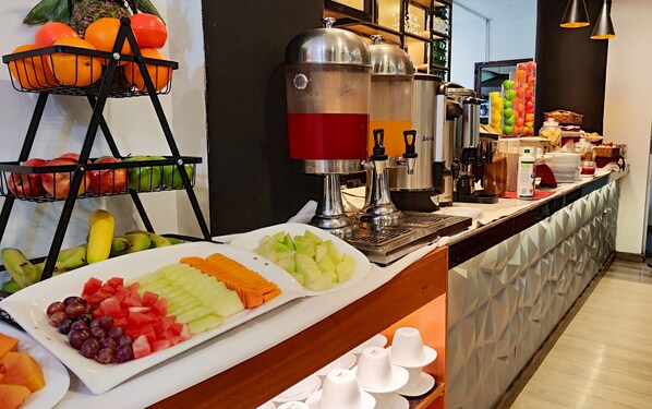 Petit déjeuner buffet compris tous les jours