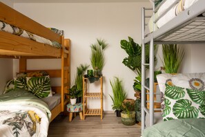 3 bedrooms, iron/ironing board, travel crib, WiFi