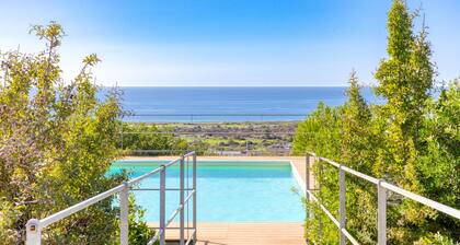 Superbe villa avec piscine & vue mer 180°