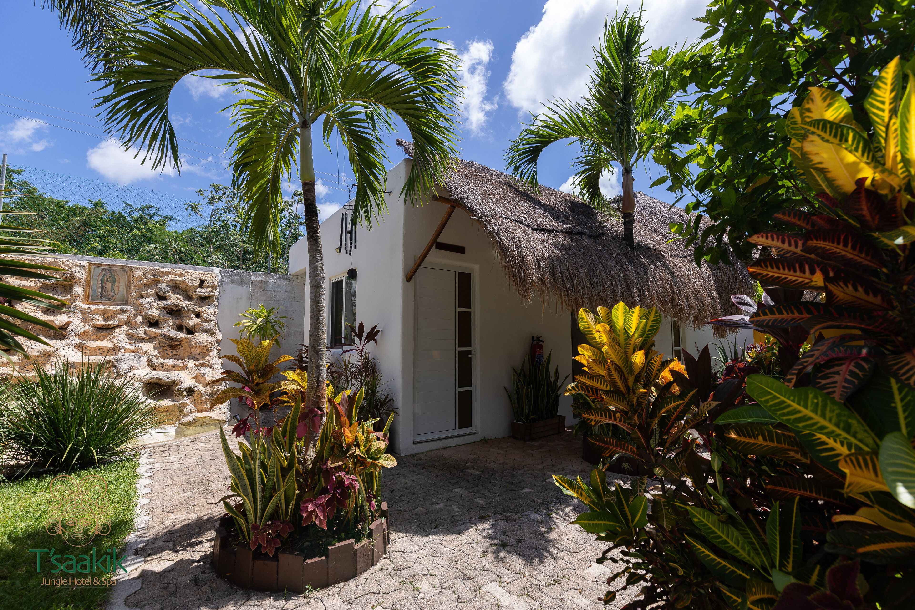 couples treatment room(s), body treatments, aromatherapy