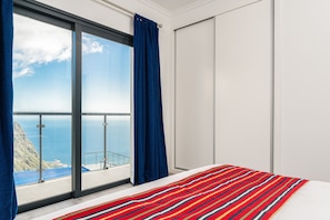2 Schlafzimmer, Schreibtisch, Bügeleisen/Bügelbrett, WLAN