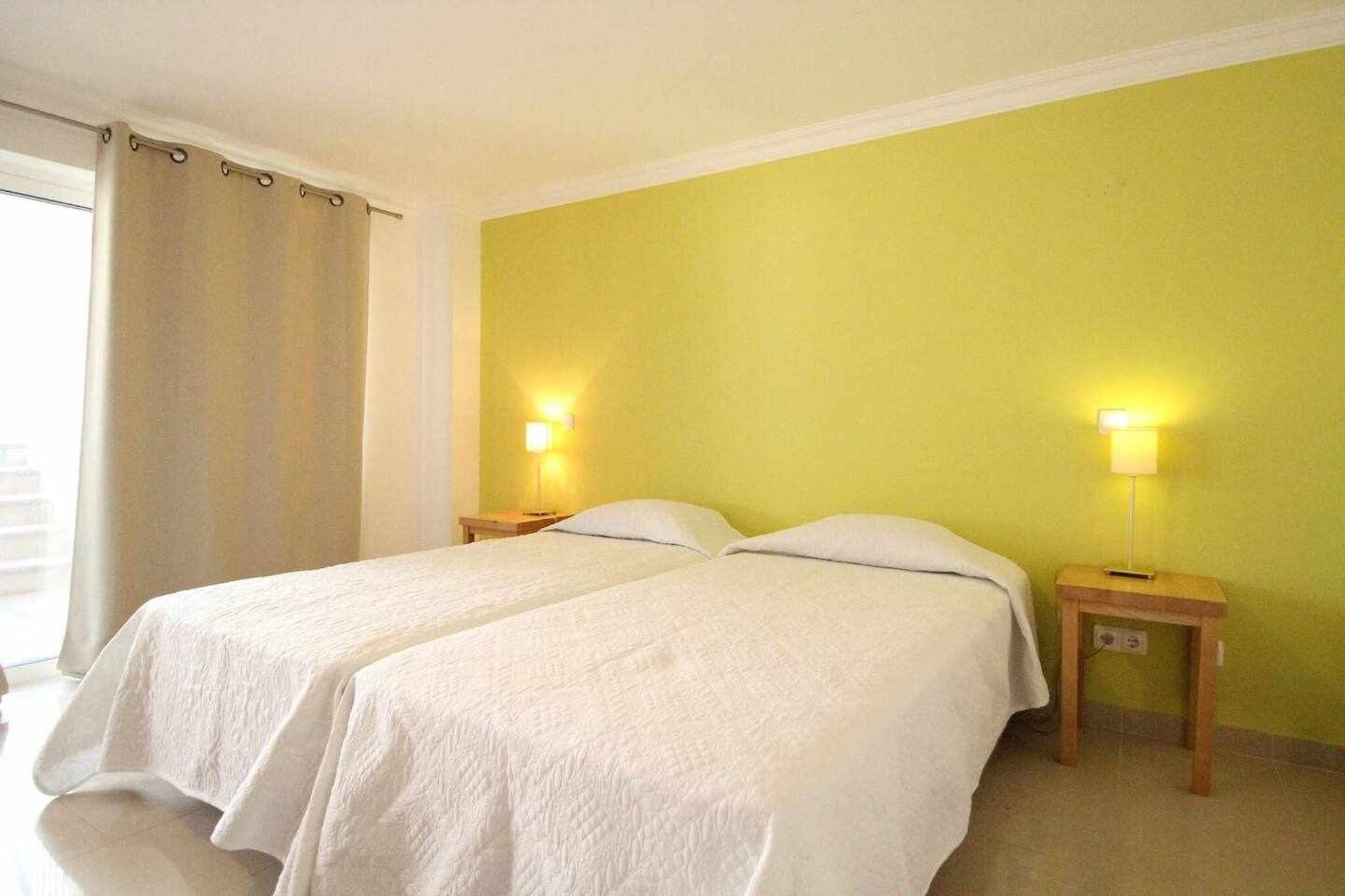 5 bedrooms, iron/ironing board, travel cot, free WiFi