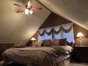 3 Schlafzimmer, Schreibtisch, Bügeleisen/Bügelbrett, WLAN