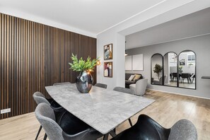 Apartment | In-room dining