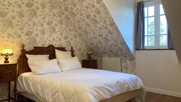 Exclusive Double Room | Hypo-allergenic bedding, Select Comfort beds, individually decorated