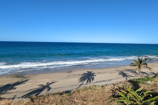 Platja a a prop, gandules de platja i tovalloles de platja