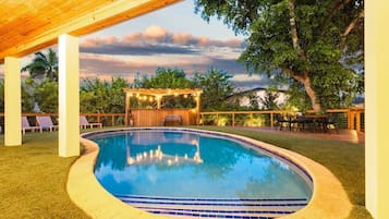 Piscine extérieure, piscine chauffée