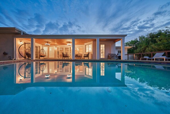 室外泳池、暖水池