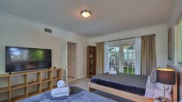 5 bedrooms, iron/ironing board, travel crib, free WiFi