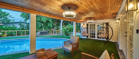 Outdoor pool, a heated pool